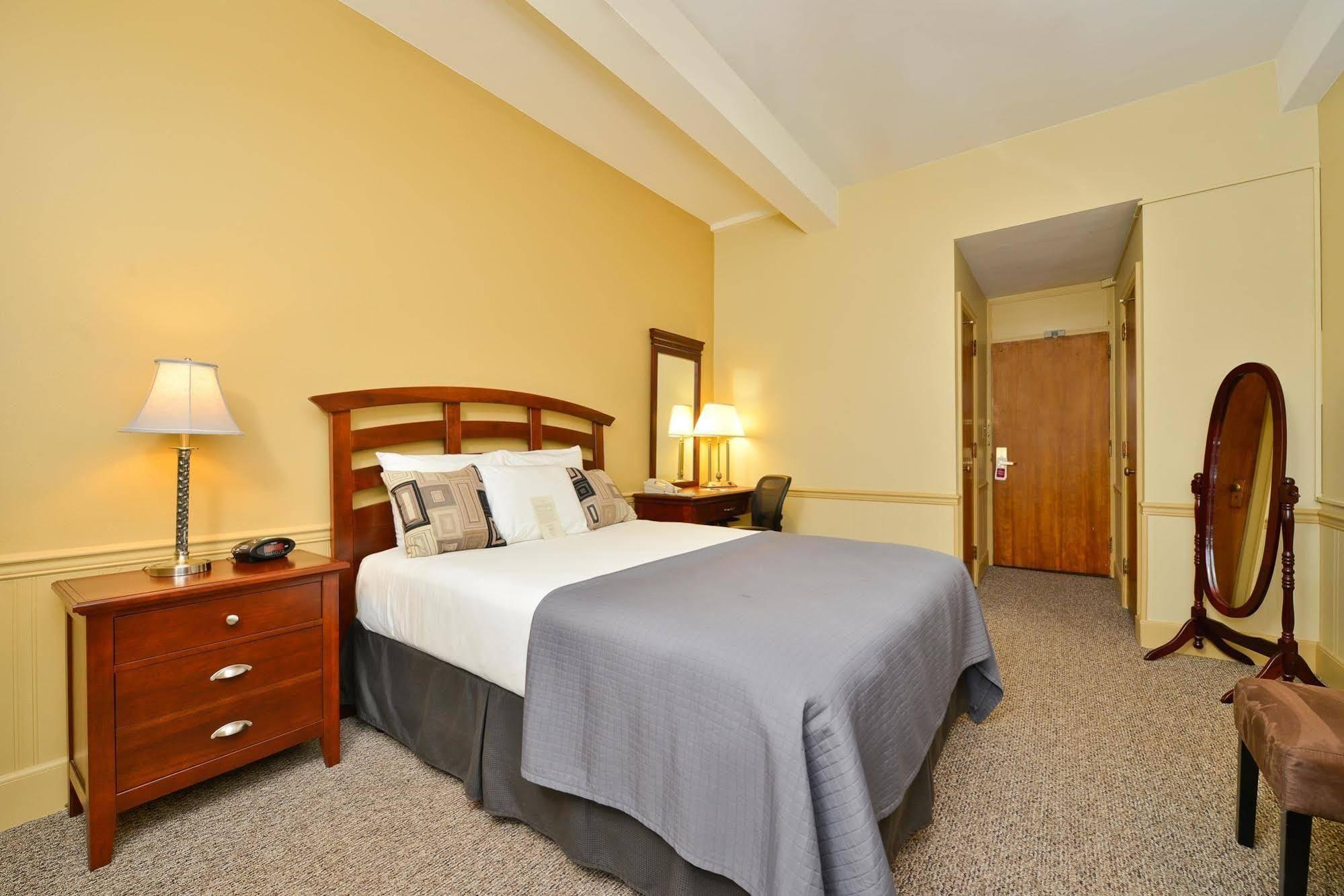 เจเนตติ โฮเต็ล ชัวร์สเตย์ ซิกเนเจอร์ คอลเลคชั่น บาย เบสต์ เวสเทิร์น Hotel วิลเลียมส์พอร์ต ภายนอก รูปภาพ